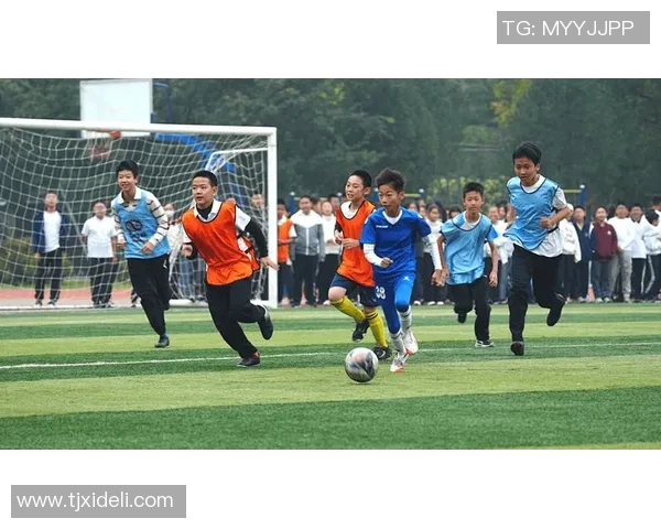 我的足球明星老爸带我走进绿茵场的梦想与奋斗之旅